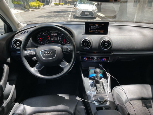 Audi A3 1.8 Sedán Attraction At