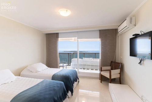 Edificio Le Jardin Punta Del Este, Planta Especial En Venta.