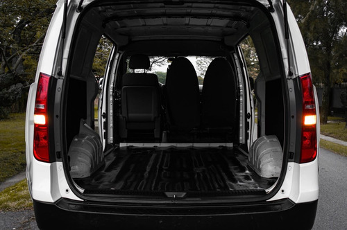 Imagen 8 de 14 de Hyundai H-1 Furgon 2.4 2015 - Motorland Permuto / Financio