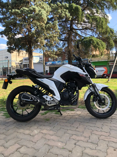 Imagen 3 de 13 de Yamaha Fz 25