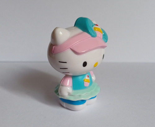 Hello Kitty Cupcake Figura De Acción (Usado)