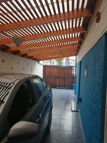 Vendo Amplia Casa 5d-3b Barrio Tranquilo Y Seguro