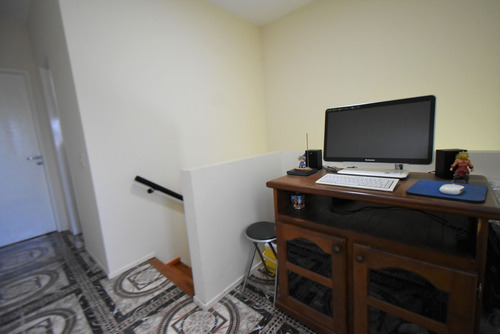 Imagen 9 de 13 de Venta Casa En Villa Luzuriaga Con Cochera Amplia
