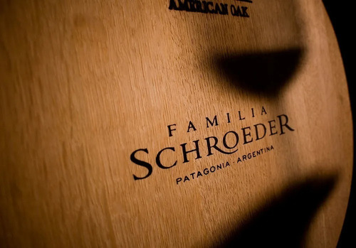 Vino Familia Schroeder Pinot Noir Caja X6 Unidades