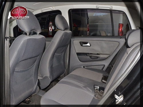 Imagem 10 de 14 de Volkswagen Fox Trend 1.6 4p
