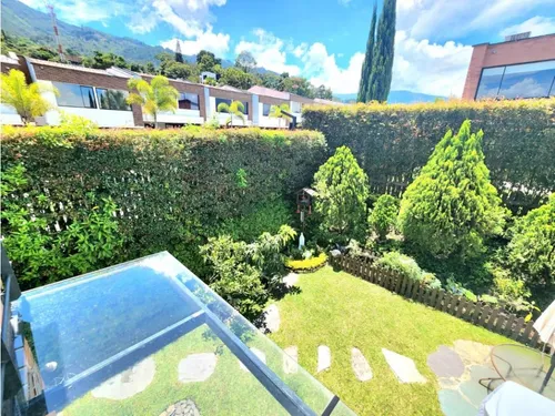 Casa Par La Venta En Envigado La Calleja