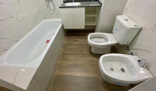 Departamento Con Balcon A Estrenar - Apto Profesional