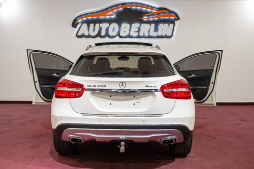 Imagen 10 de 15 de Mercedes Benz Gla250