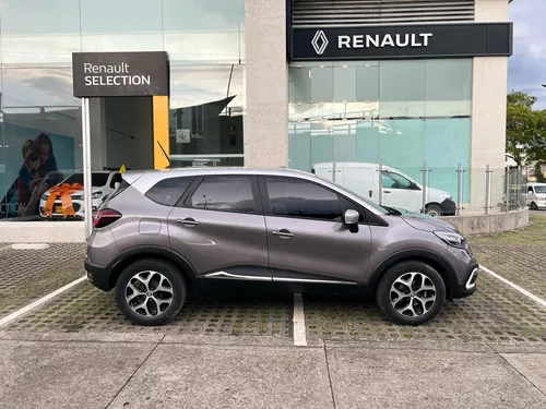 Renault Captur 1.3 T Iconic Cvt