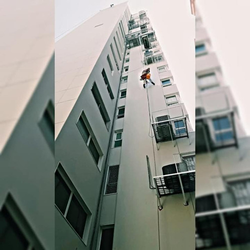 Imagen 1 de 4 de Trabajo De Pintura Interior Y Mantenimiento De Edificios