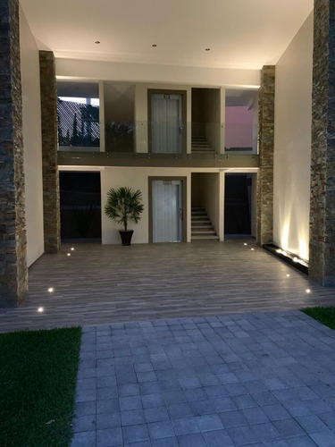 Departamento En Poblado Acapatzingo, Cuernavaca, Morelos Caen-490-de
