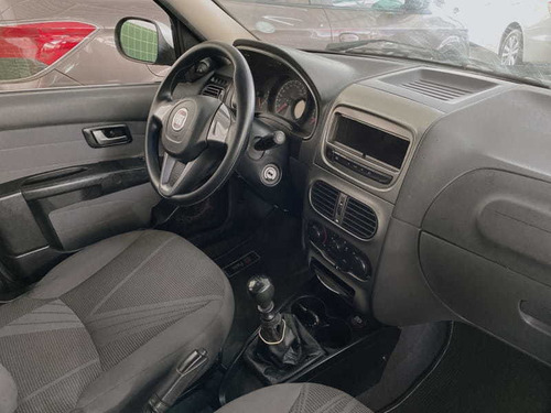 Imagem 7 de 12 de Fiat Palio Week. Attractive 1.4 Fire 8v 2015
