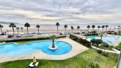 Departamento Frente Al Mar Con Hermosa Vista