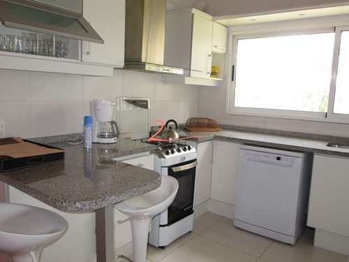 Casa En Montoya, 6 Dormitorios *- Ref: 3457