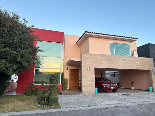 Casa En Renta En Club Residencial El Meson  A 10 Min De Metepec