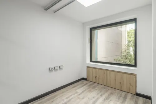 Oficina En Arriendo/venta En Chicó Norte. Cod A14506
