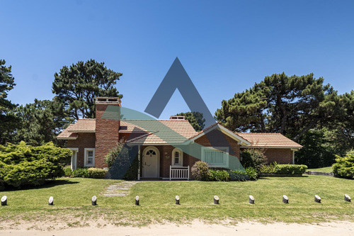 Venta Casa 4 Ambientes. Pinamar!