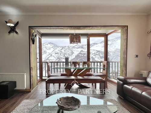 Valle Nevado, Remodelado, Amplio Y Luminoso Con Ma...