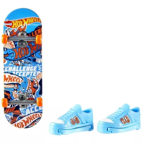 Hot Wheels - Skateboard com Tênis - Mattel