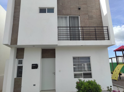 Casa En Venta Nueva En Aurea En Circ. Courvosier En Torreón, Coahuila.