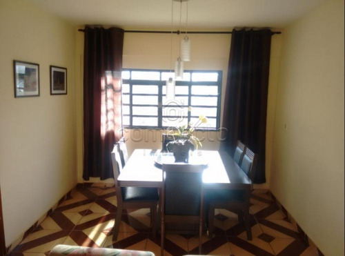 Imagem 5 de 10 de Casas - Ref: V10069
