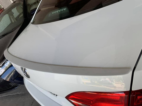 Imagen 4 de 13 de Volkswagen Vento 2.0 Tsi Sportline Caja Dsg 2014