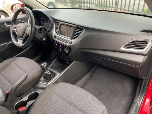 Imagen 11 de 15 de Hyundai Accent Mid Estandar