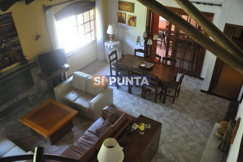Imagen 6 de 13 de Casa En Venta - Jardínes De Córdoba
