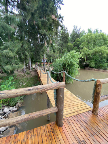 Cabañas Delta Tigre Sobre Canal De La Serna. Playa De Arena; Pileta; Solárium; Aire Acondicionado; Wifi.