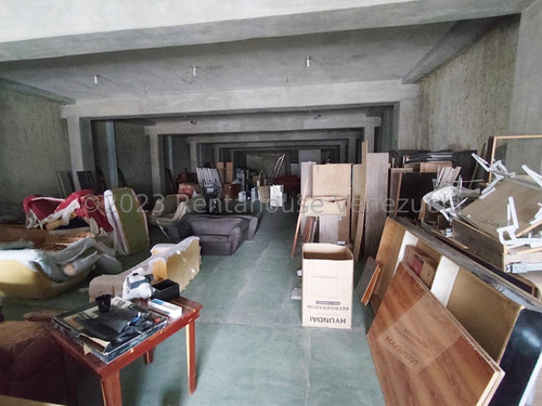 Edificio Comercial En Venta En Centro, Lara/*/ Cesar Bullones Vende/*/