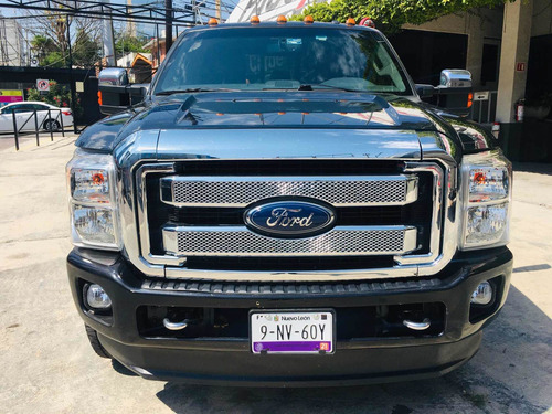 Imagen 9 de 14 de Ford F-350 2015 Platinum Super Duty 6.7 Turbo Diesel 4x4