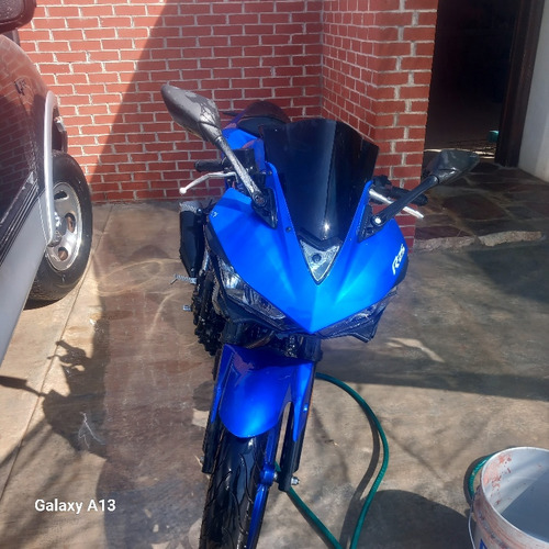 Yamaha R25
