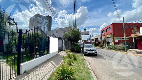 Imagen 2 de 11 de Casa - Canning (e. Echeverria)