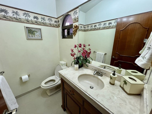 Casa En Venta En El Palomar