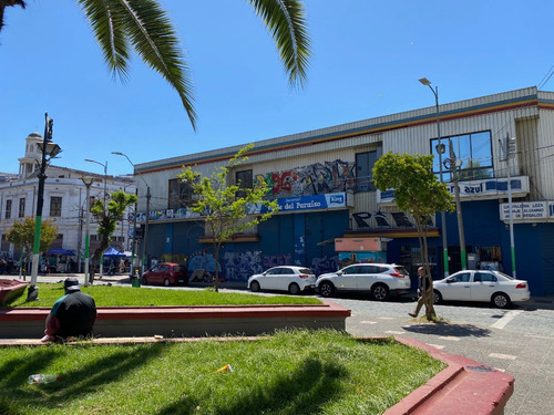 Local De 120m2, 3 Pisos Frente A Plaza Echaurren, Valparaíso