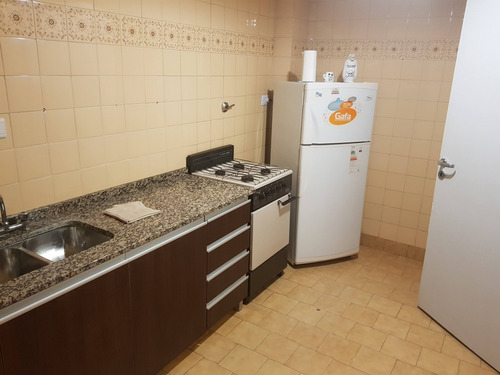 Departamento 3 Amb A La Calle Zona La Perla Plaza España Con Balcon Mar Del Plata