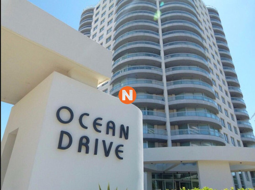 Apartamento En Venta En Espectacular Torre De Punta Del Este