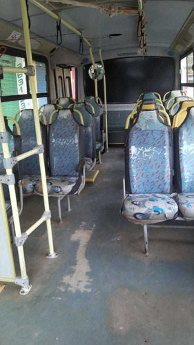 Imagem 2 de 9 de Micro Ônibus Neobus Levo Sim