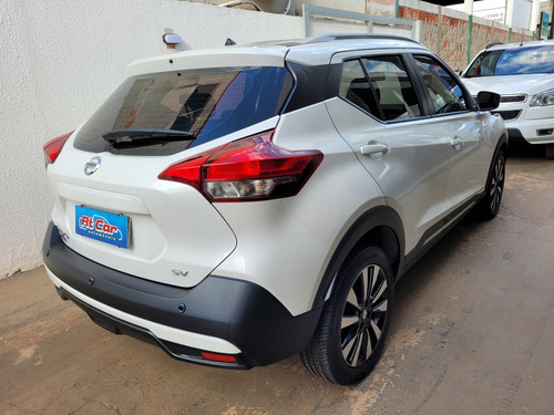 Imagem 4 de 13 de Kicks Sv 1.6 Flex Automatic Branco Peróla 2019/2019 Completo
