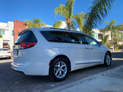 Chrysler Pacifica 3.7 3.6 At