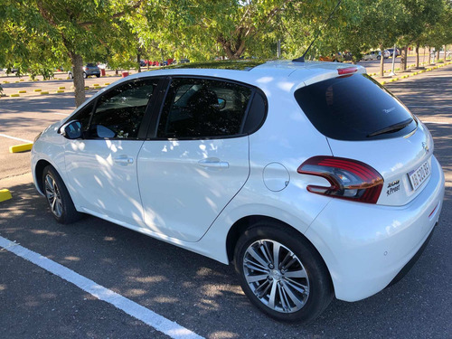 Peugeot 208 1.6 Allure