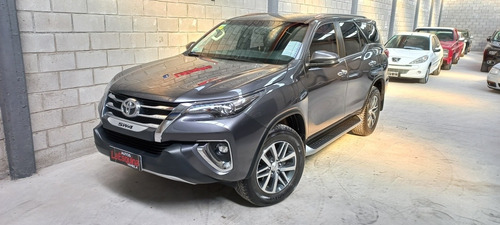 Imagen 1 de 15 de Toyota Sw4 2018 2.8 Srx 177cv 4x4 7as At