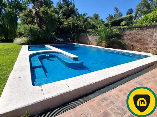 Casa En Venta Apto Credito - Bella Vista - 6 Dormitorios