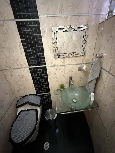 Imagen 10 de 11 de Hilmar Rios C163295 Vende Town House En Manantial Naguanagua Tlf 0414-432-69-46 @hilmaririos.remax.al
