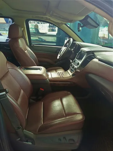 Chevrolet Suburban 5.3 Ltz 4x4 Mt