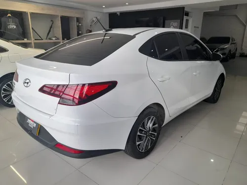 Hyundai Accent 1.6 Advance Mt