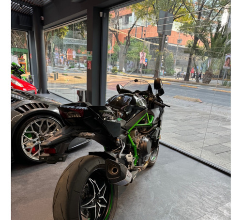 Kawasaki Ninja H2