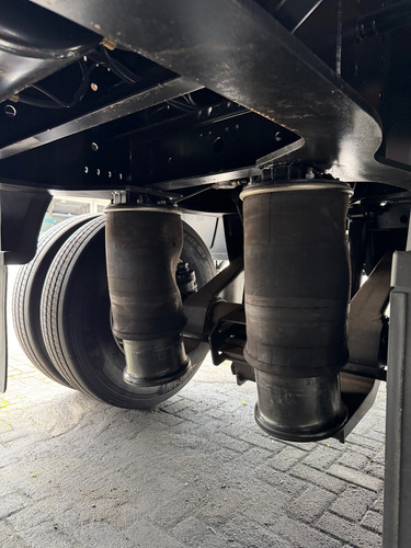 Carreta 4 Eixos Graneleiro 2024 Com Pneus Semi Novos