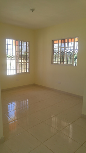 Imagen 12 de 14 de Casa 3 Habitaciones 2 Baños De 150 M2 En Villa Mella