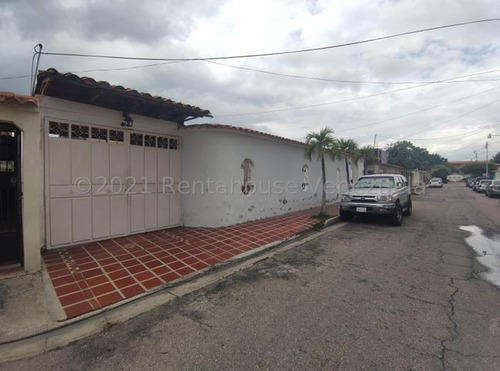Imagen 2 de 30 de Casa La Mulera Maracay 04 Dormitorios 04 Baños Gran Tamaño 22-1556 ##